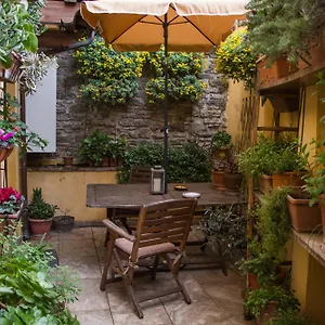 Residenza Fra Le Torri - Charme&art Gallery Appartamento